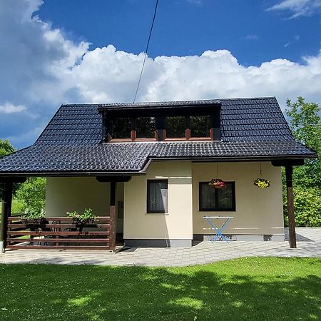 Holiday Home, Apartman Obajdin Слуни Екстериор снимка