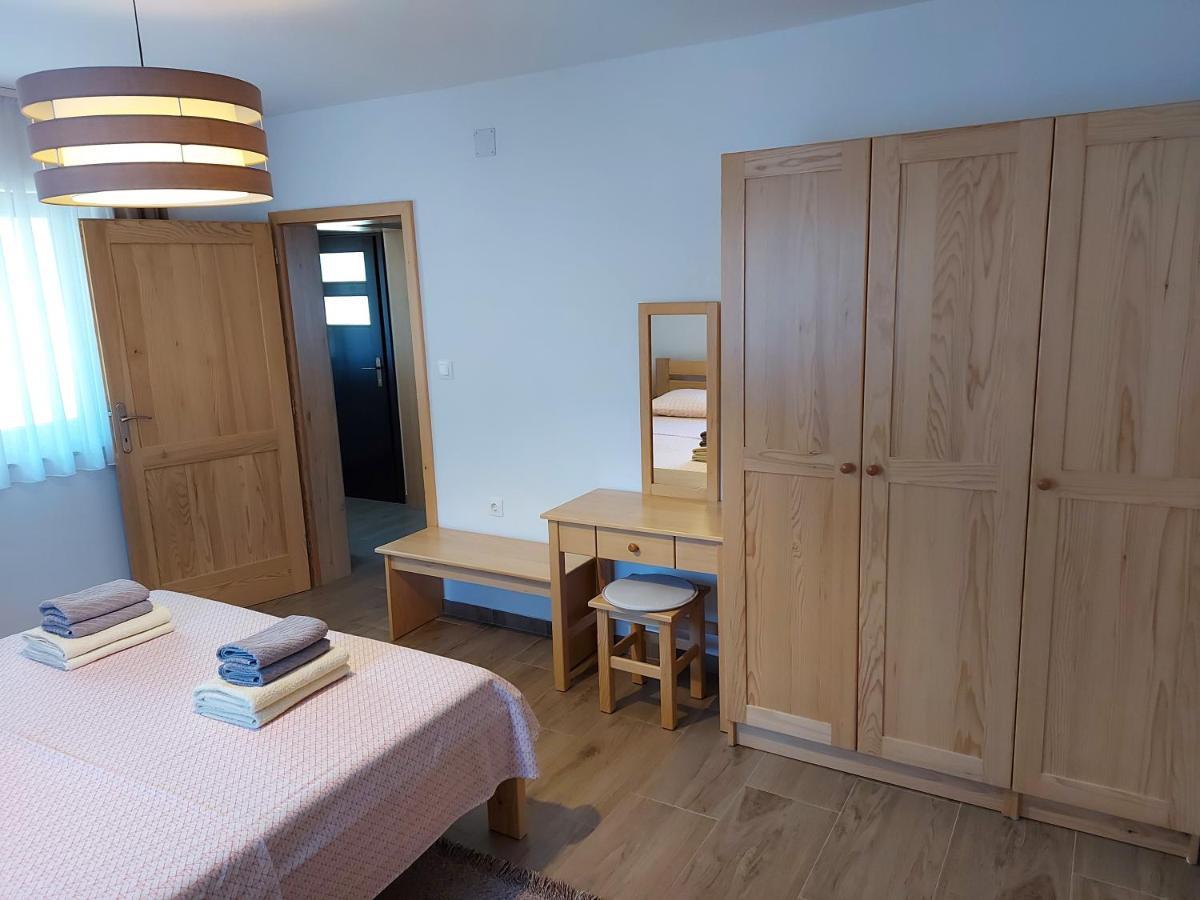 Holiday Home, Apartman Obajdin Слуни Екстериор снимка