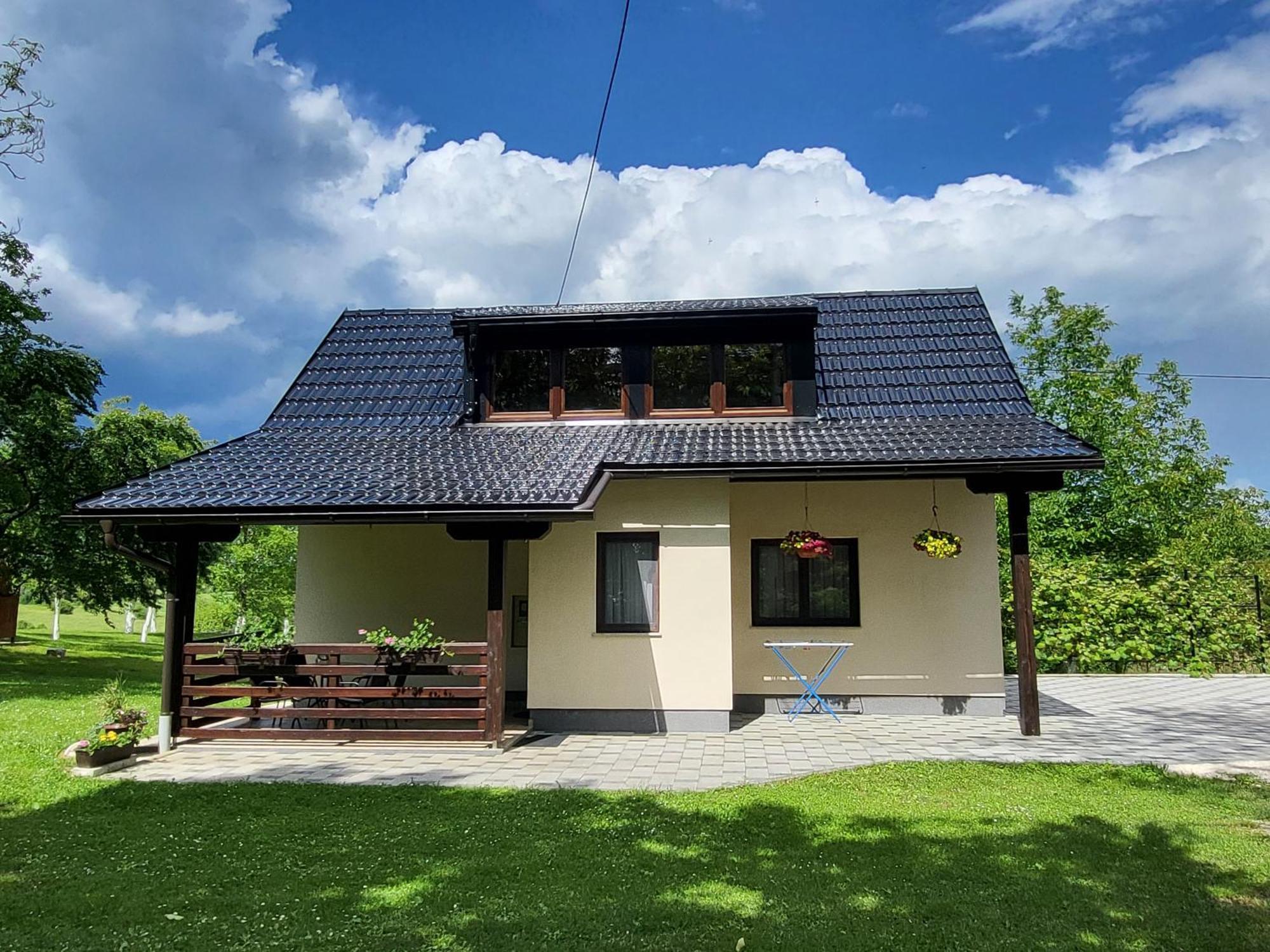 Holiday Home, Apartman Obajdin Слуни Екстериор снимка