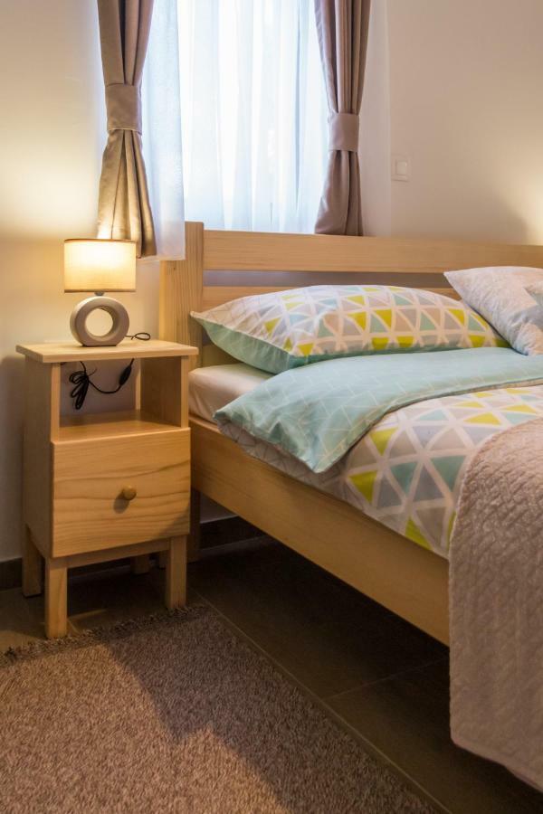 Holiday Home, Apartman Obajdin Слуни Екстериор снимка
