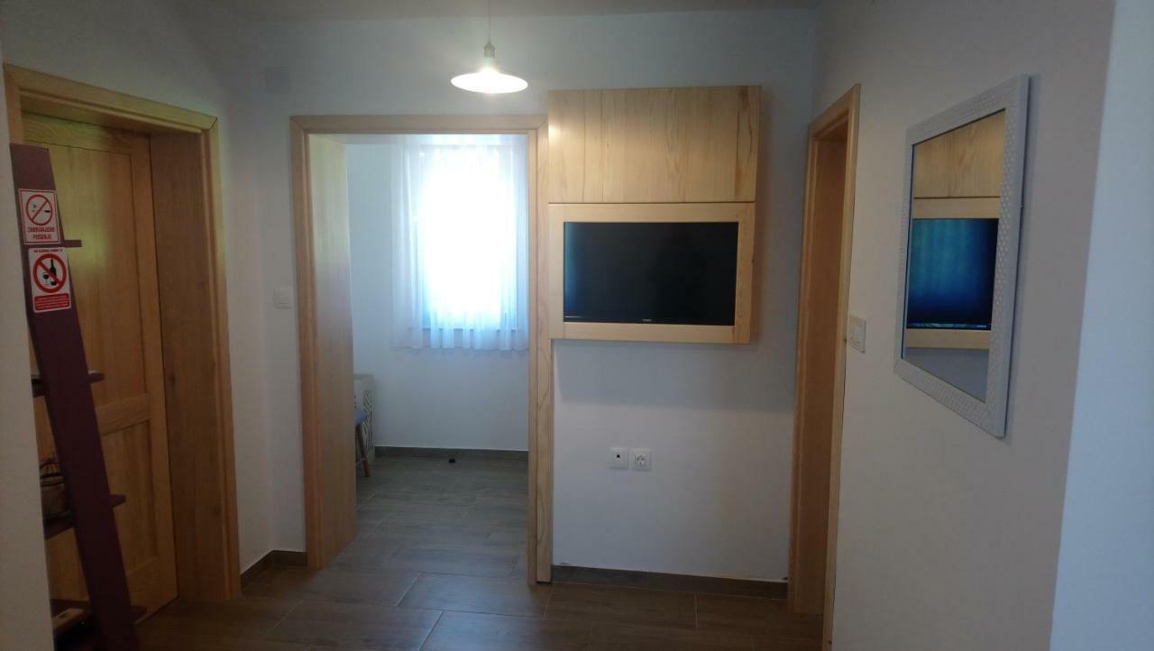 Holiday Home, Apartman Obajdin Слуни Екстериор снимка
